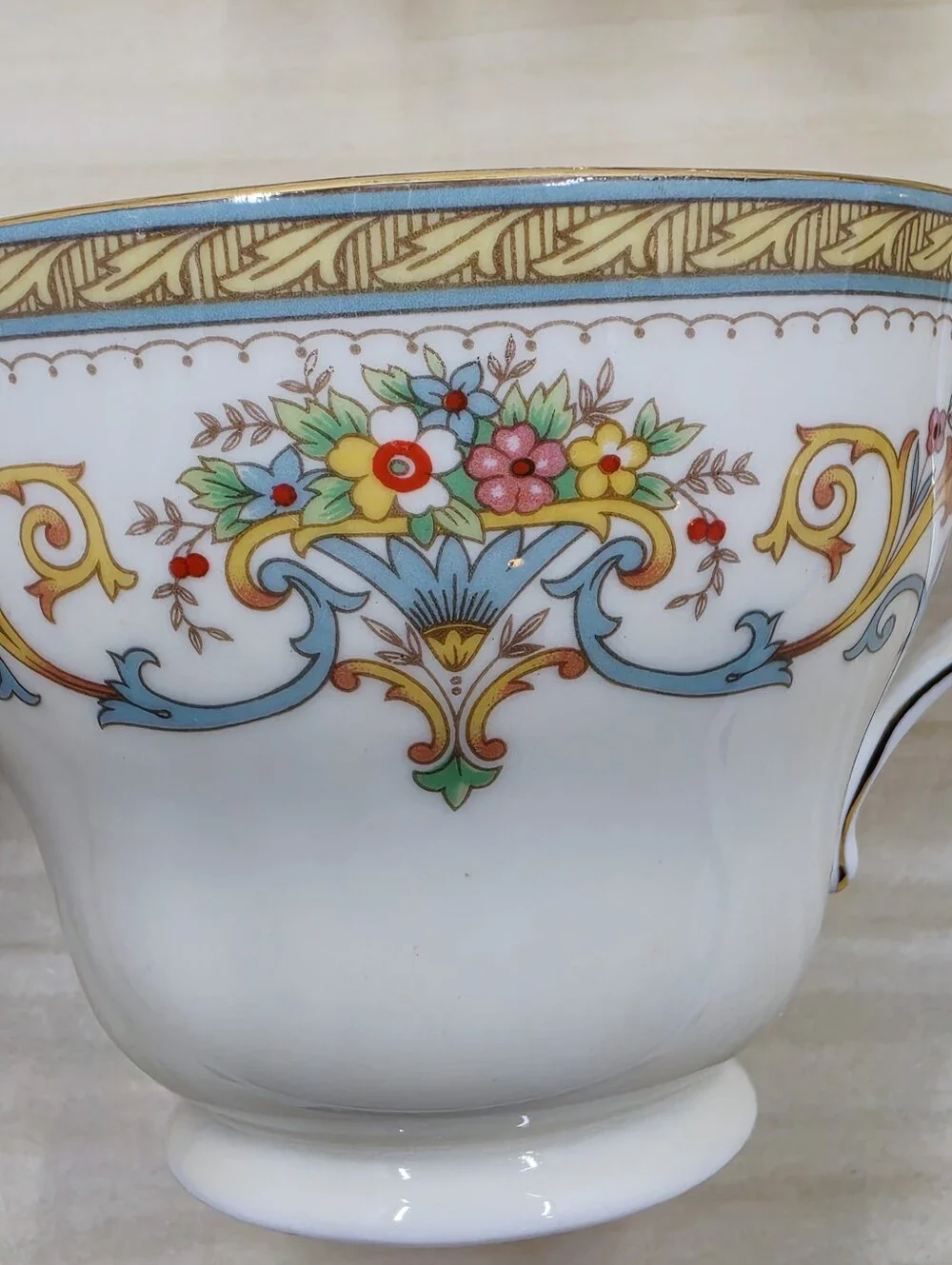 Aynsley Henley Pattern Teacup Set Of 4 Floral Motif England Green Backstamp